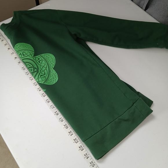 St. Patrick's Day Sweater Women Small Celtic Clover Green Shamrock Lucky Irish - Picture 8 of 10